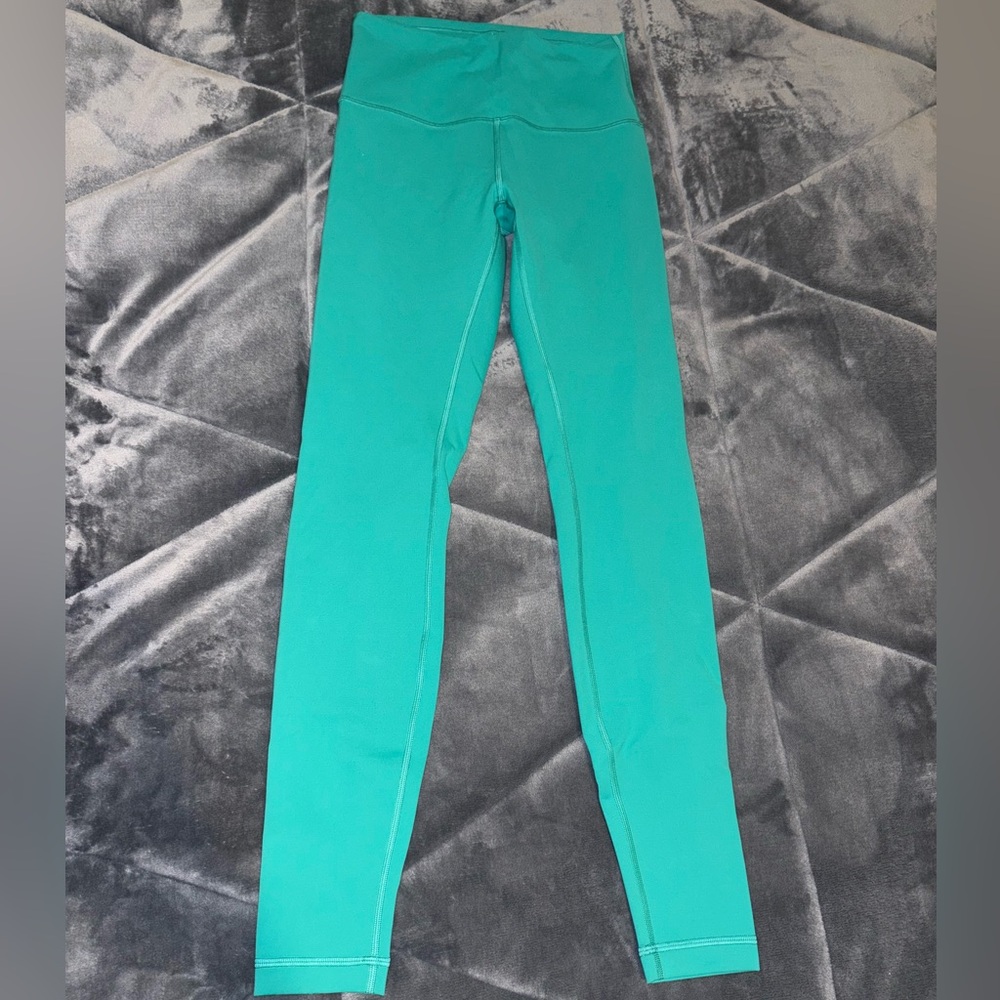 Lululemon leggings never worn! In perfect condition